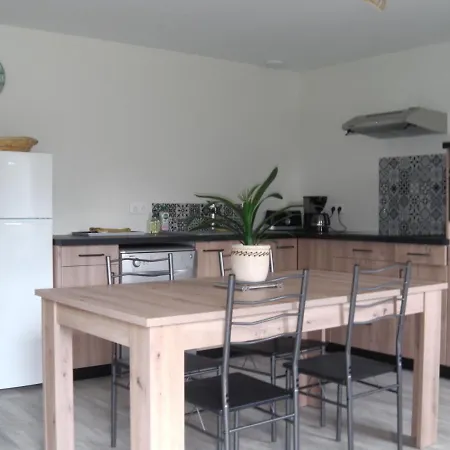 Meuble 2/4 Personnes * Noaillac